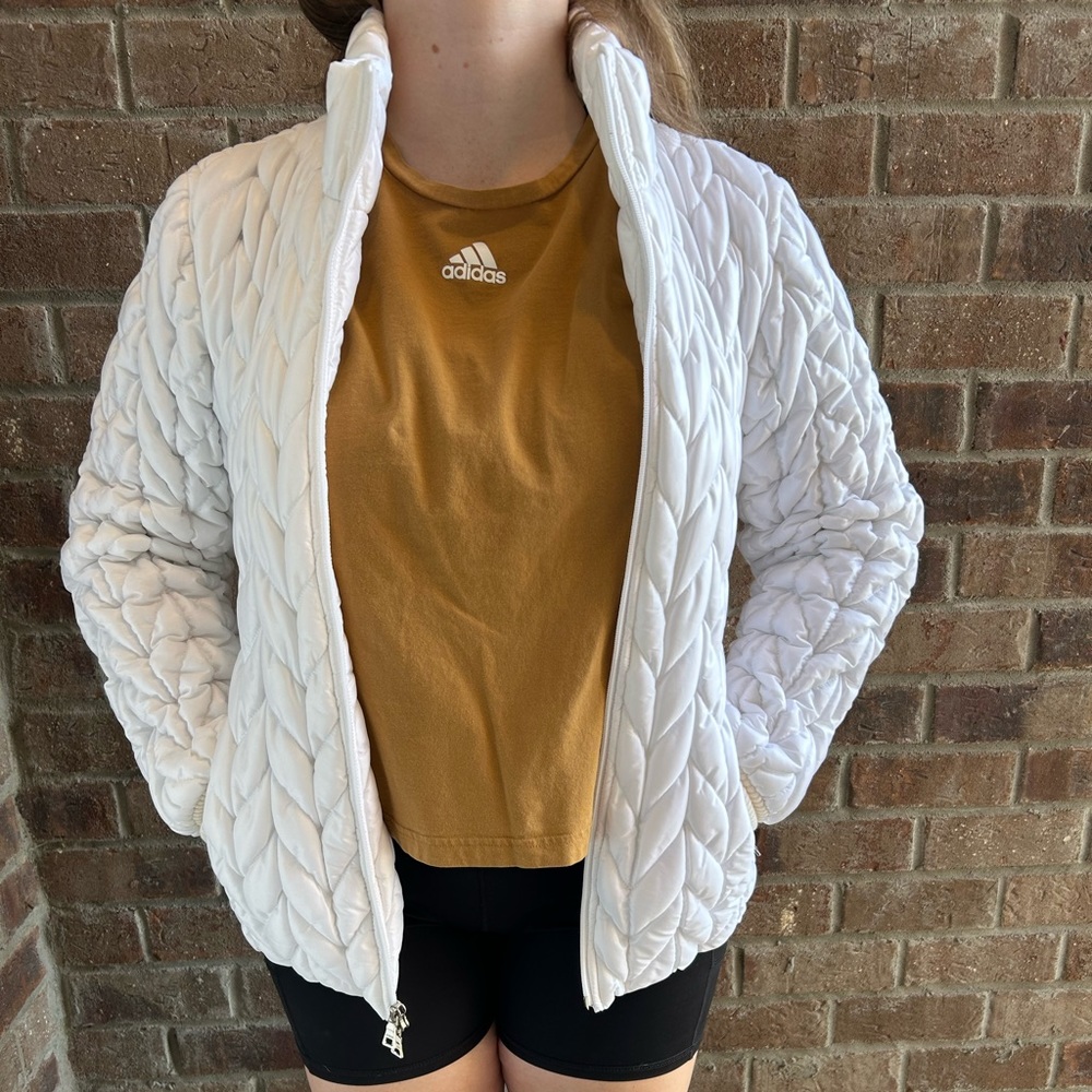 Guess Puffer Jacket - Picture 2 of 13
